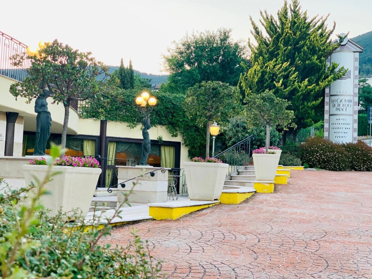 San Giovanni Rotondo Palace - Alihotels Bagian luar foto