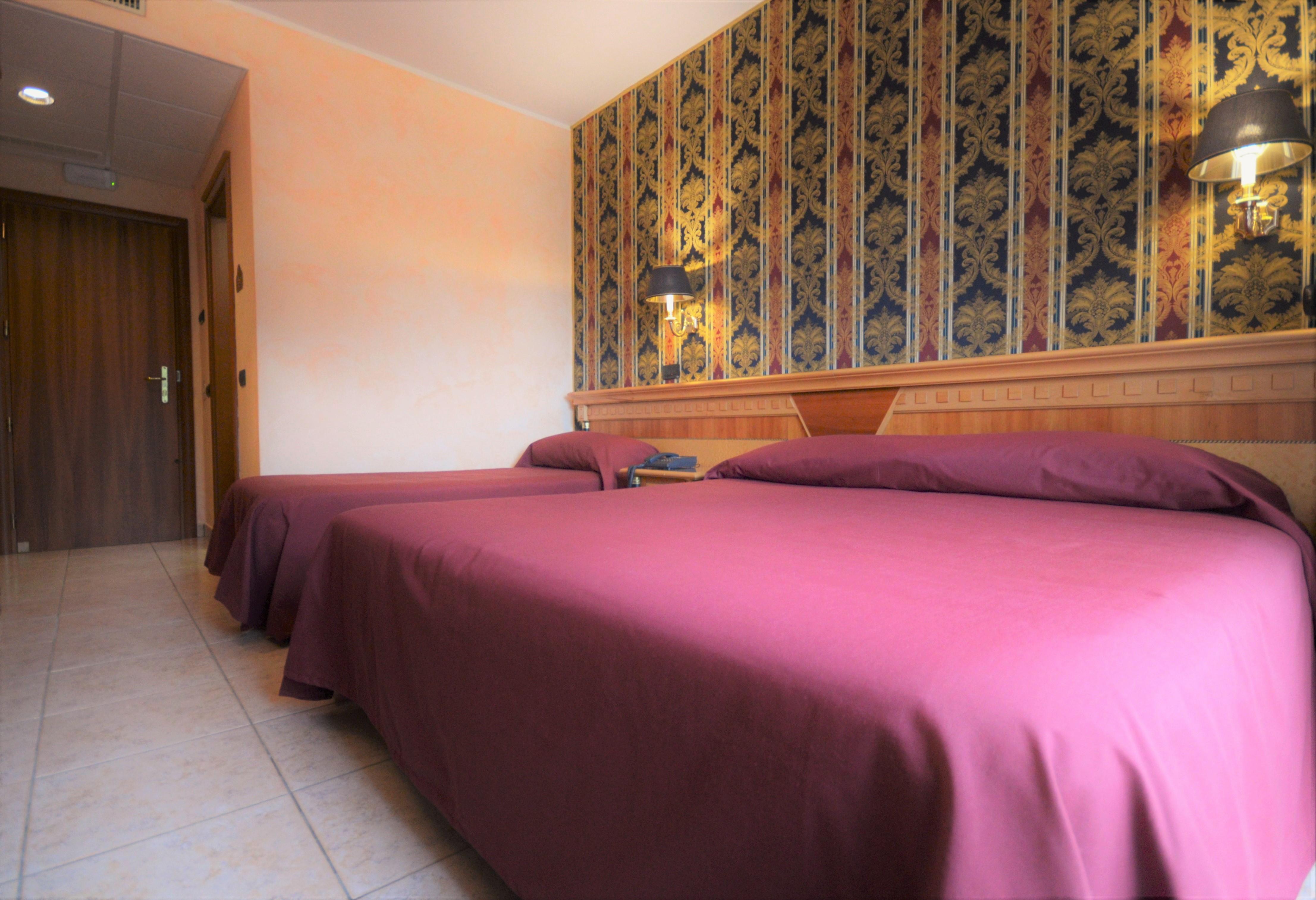 San Giovanni Rotondo Palace - Alihotels Bagian luar foto