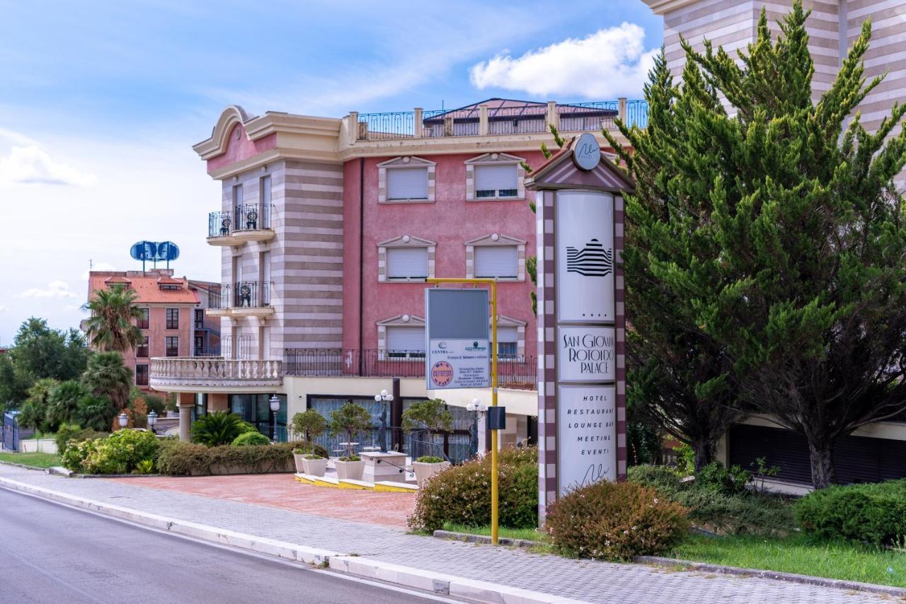 San Giovanni Rotondo Palace - Alihotels Bagian luar foto