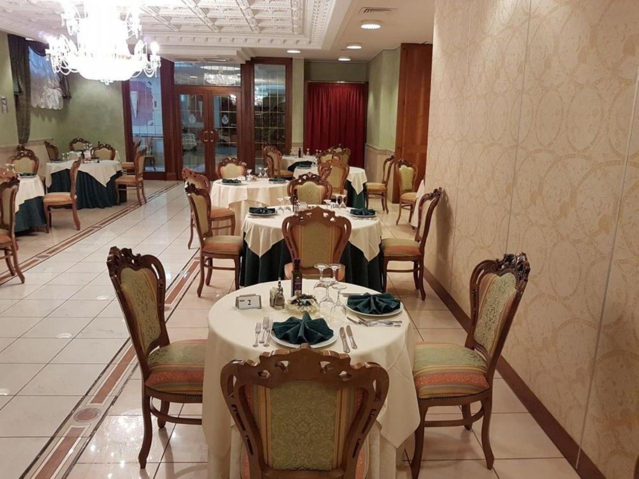 San Giovanni Rotondo Palace - Alihotels Bagian luar foto