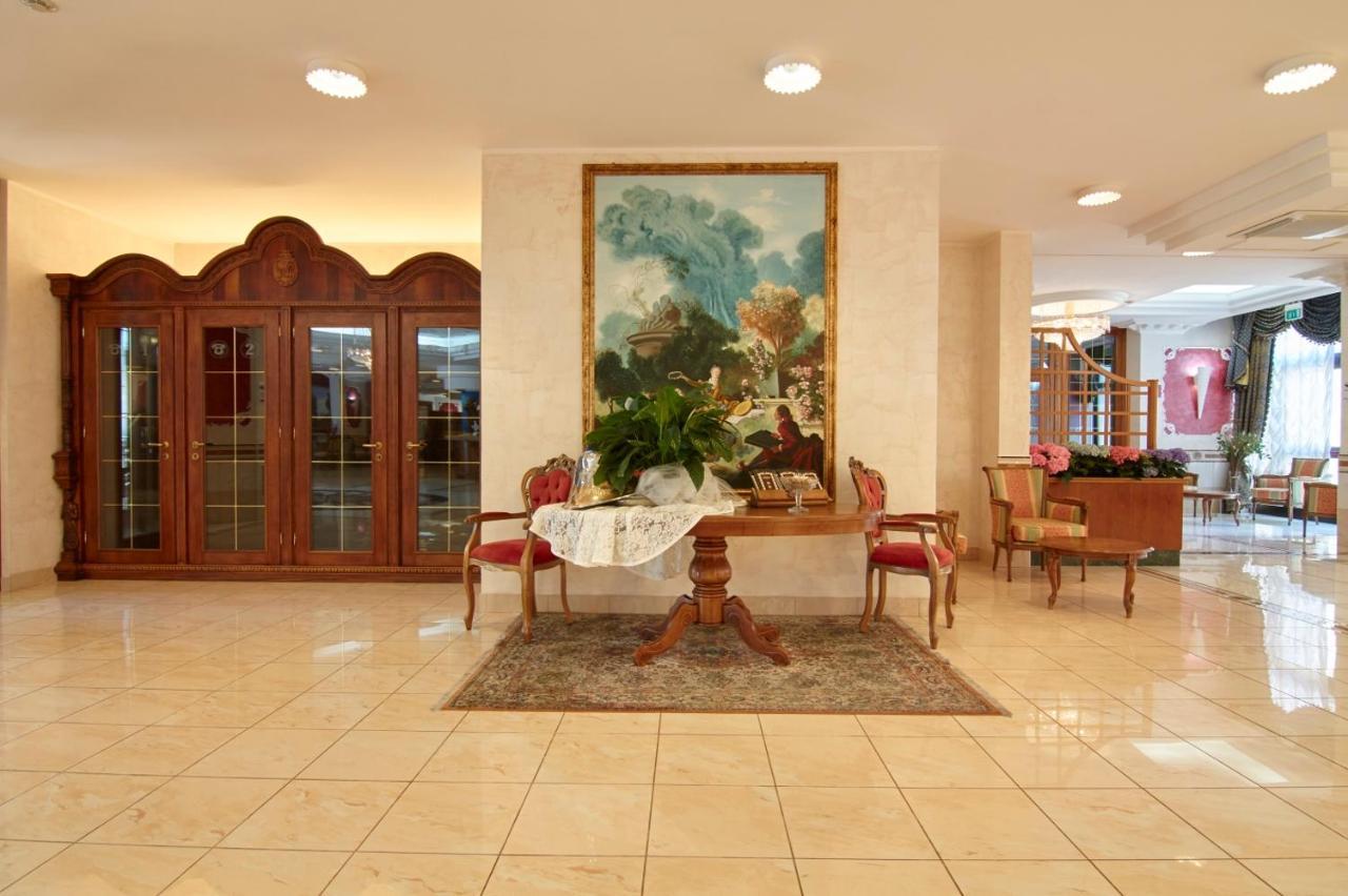 San Giovanni Rotondo Palace - Alihotels Bagian luar foto
